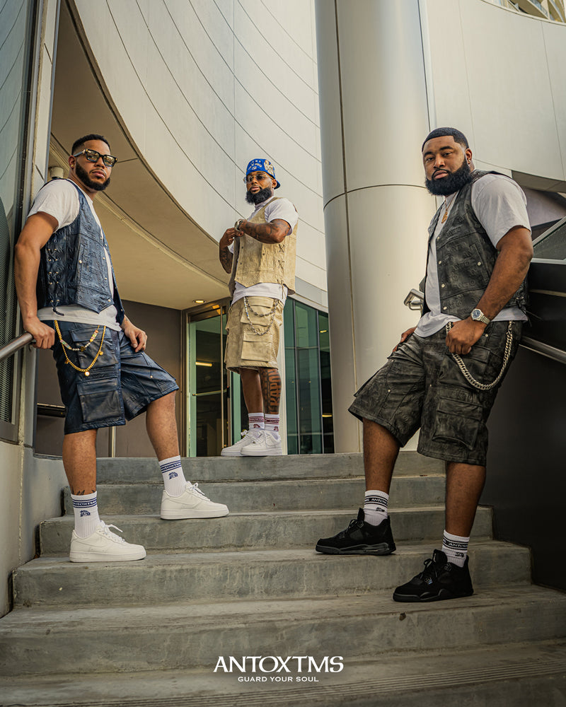 BLUE EMBOSS LEATHER DENIM CARGO SHORTS