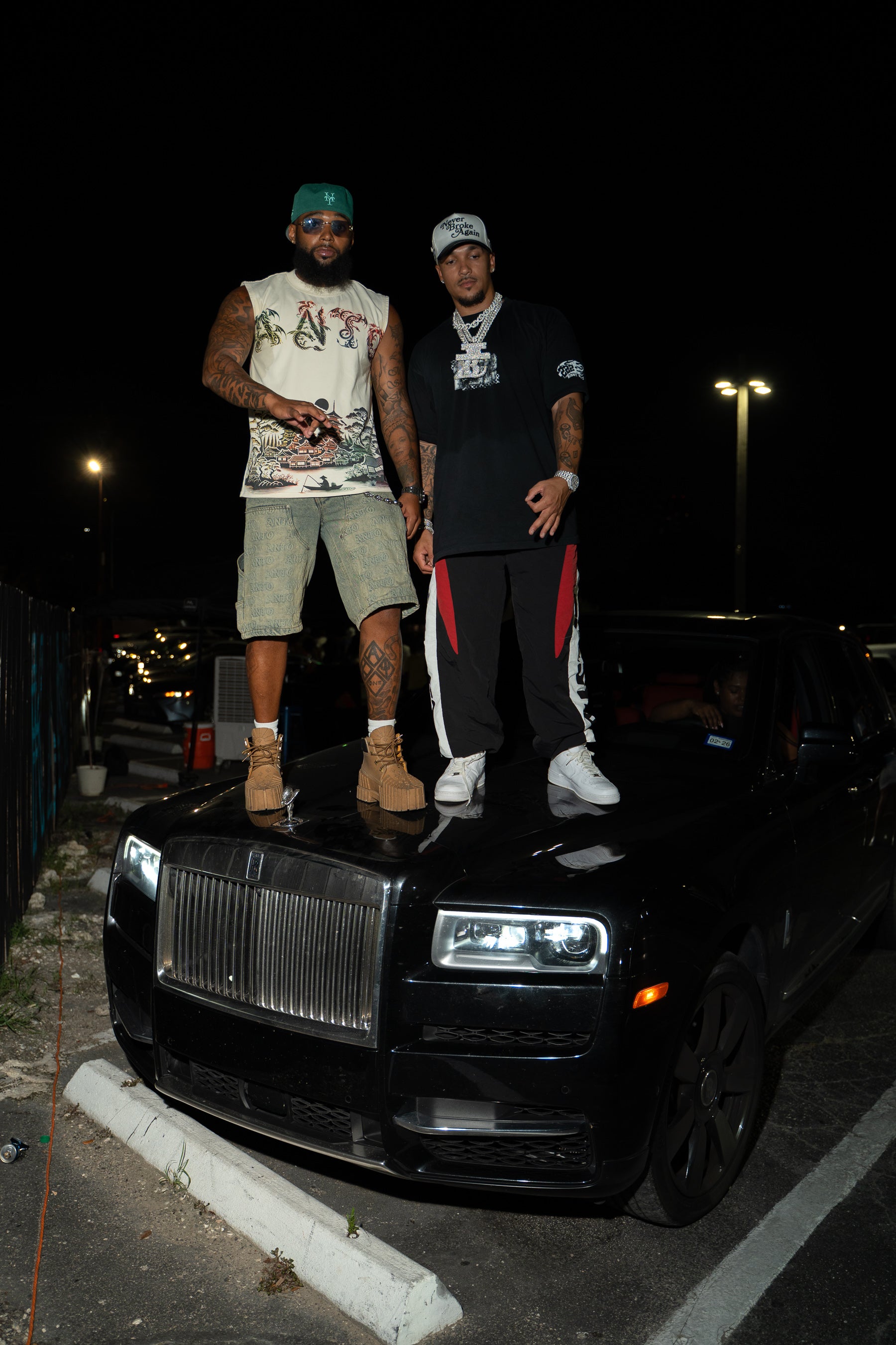 SLEEVELESS HERITAGE TEE 'WHITE'