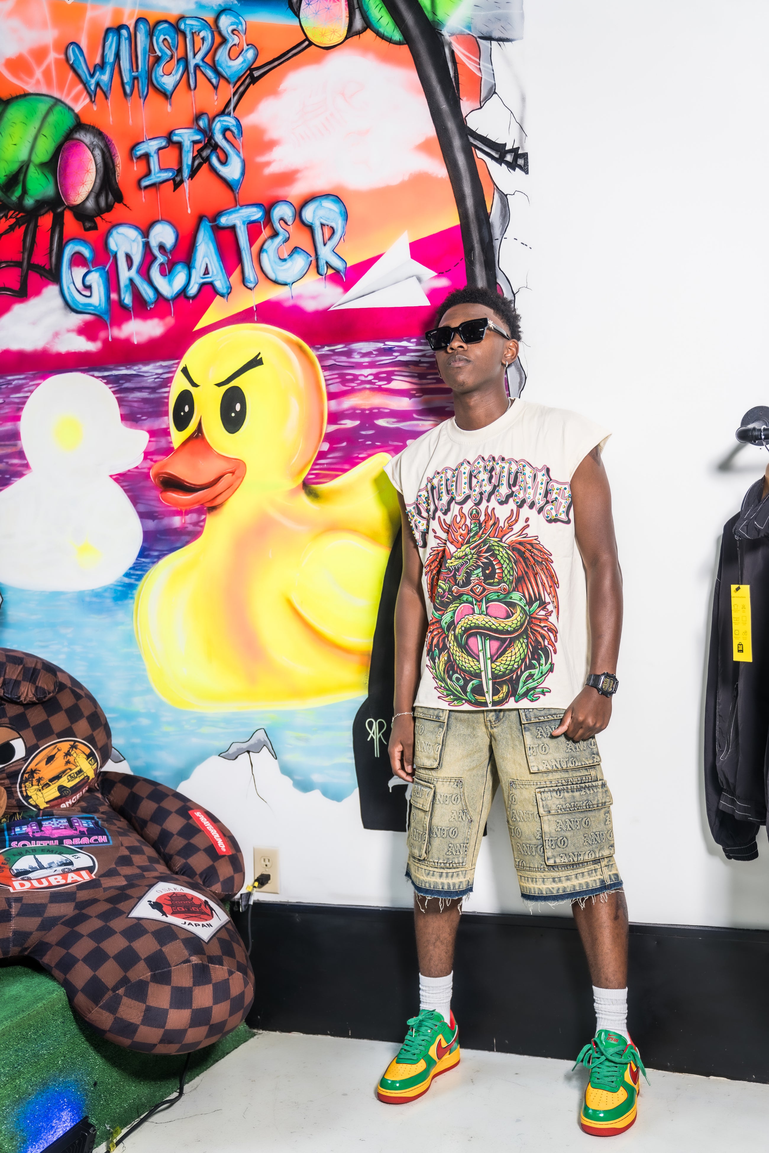 Rhinestone 'Anto 1975' Sleeveless Shirt - WHITE