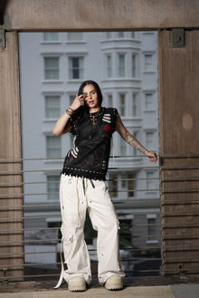 DISTRESSED BEAST KNITTED VEST 'BLACK'