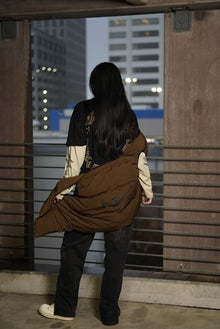 ANTO CROP VEST (BROWN)